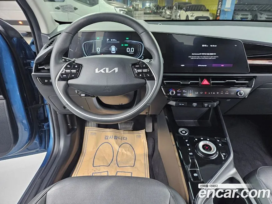 Kia Niro — фото 8