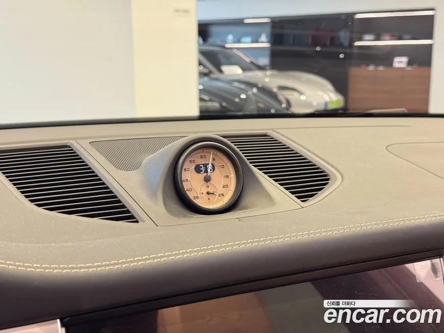 Porsche Macan 2022 из KR, фото 7