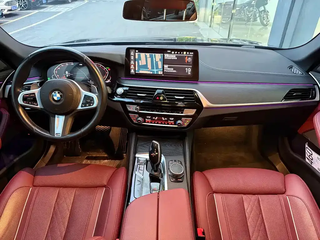 BMW 5 Series — фото 4