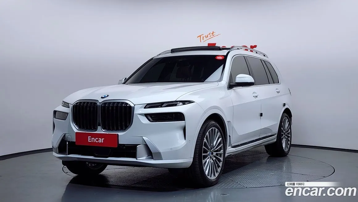 BMW X7 — фото 1