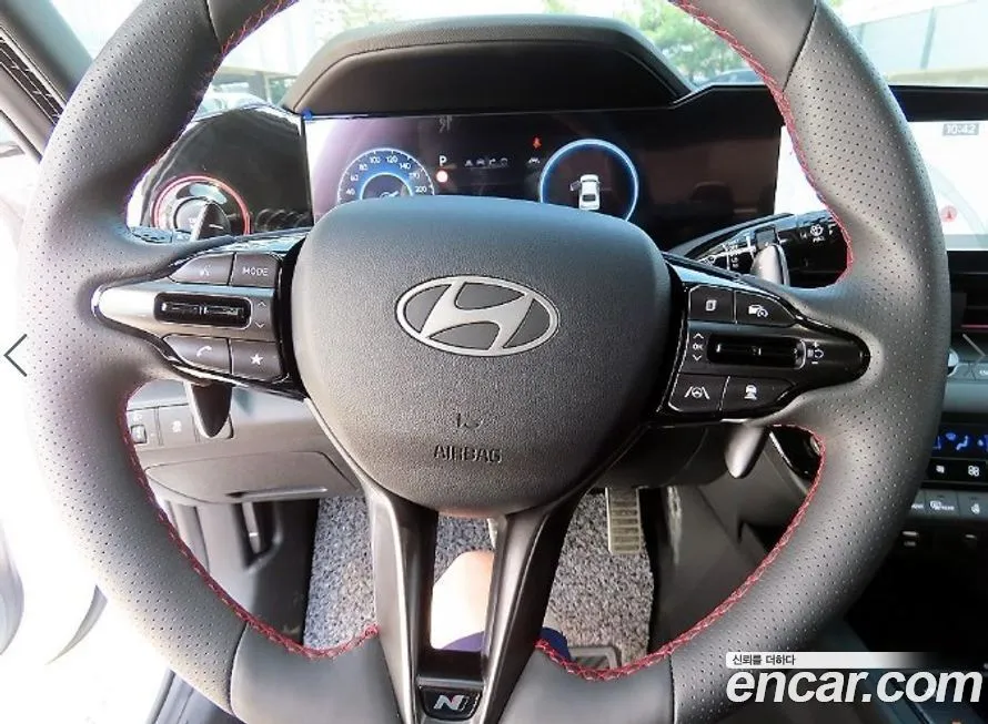 Hyundai AVANTE — фото 3