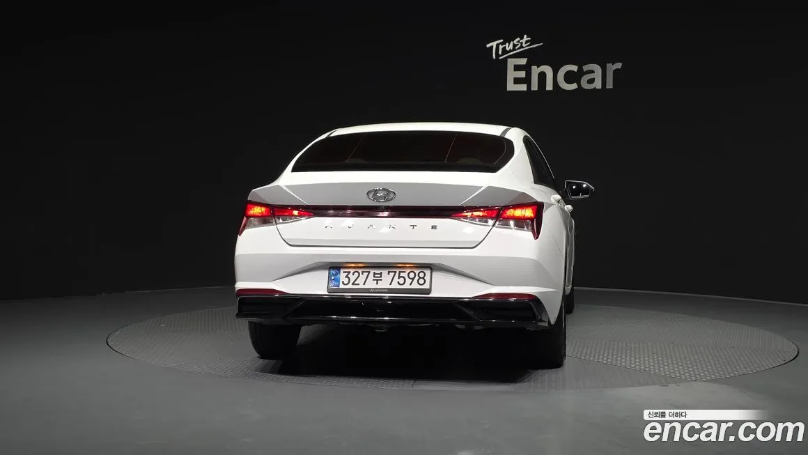 Hyundai AVANTE 2021 из KR, фото 3
