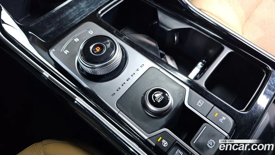 Kia Sorento — фото 8