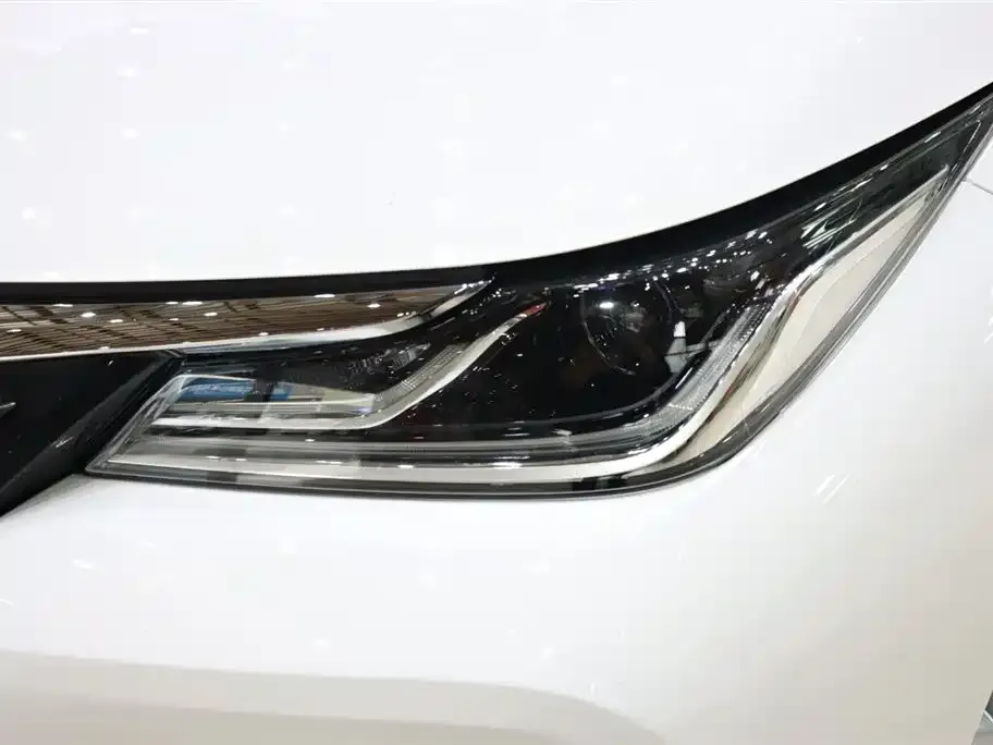 Toyota Allion — фото 4
