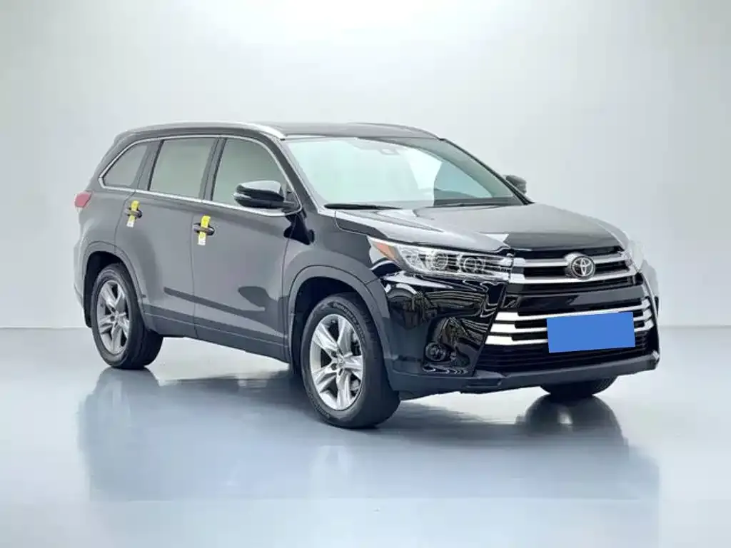 Toyota Highlander — фото 10