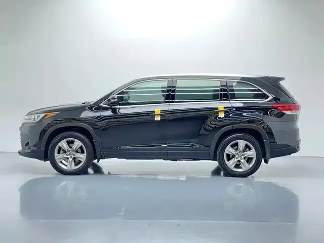 Toyota Highlander — фото 5