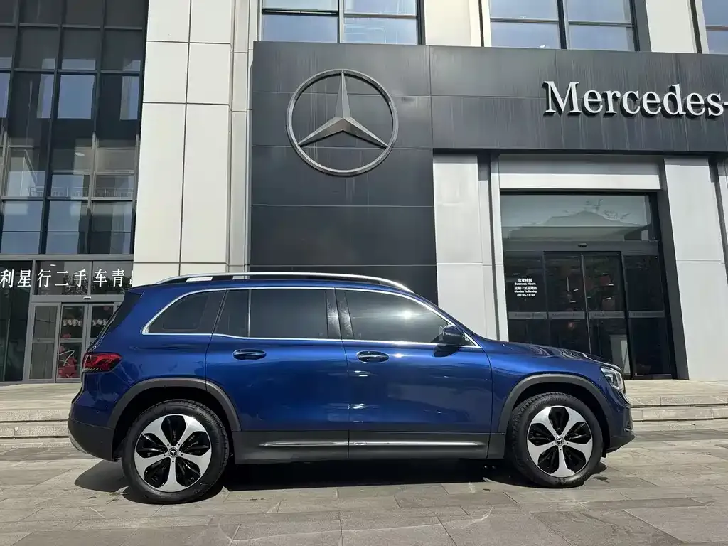 Mercedes-Benz GLB — фото 9