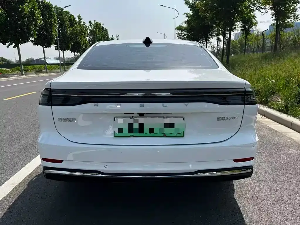 Geely Galaxy A7 2025 из CN, фото 3