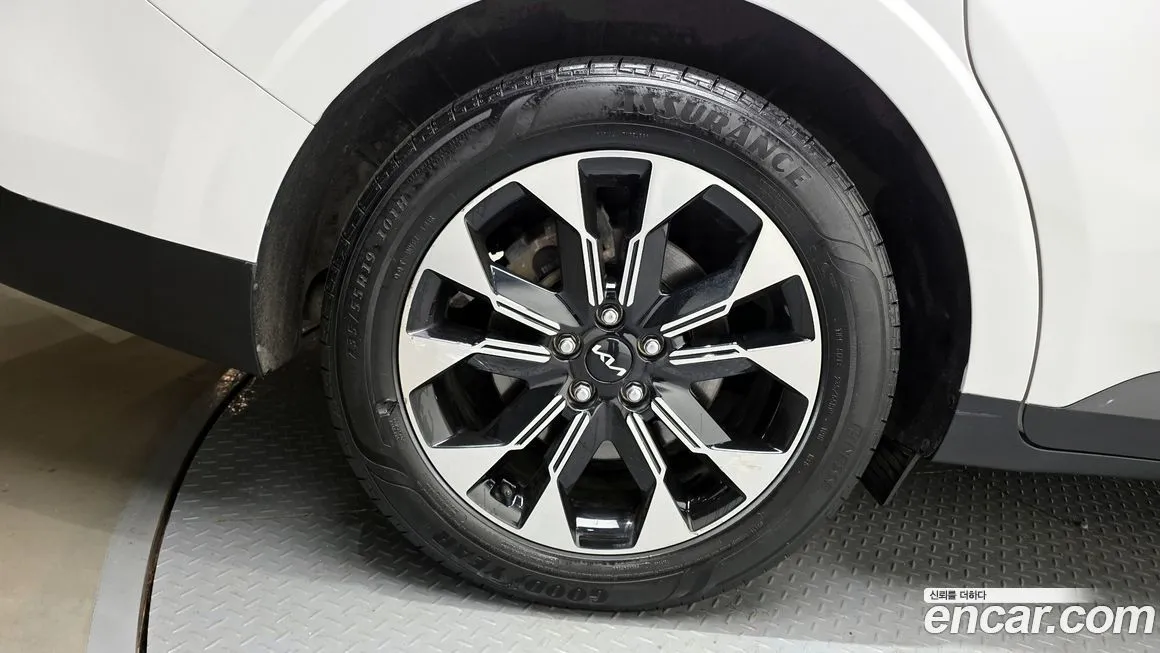 Kia Carnival 2023 из KR, фото 7