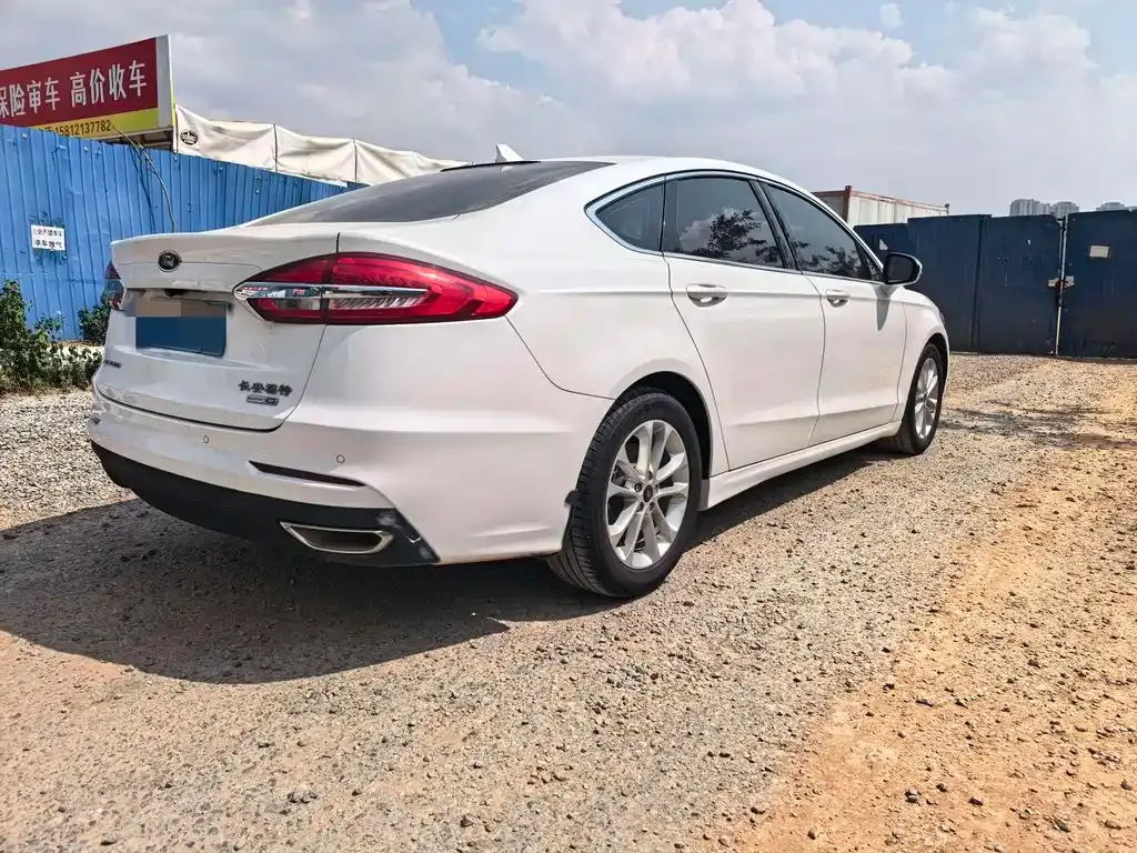 Ford Mondeo 2021 из CN, фото 6