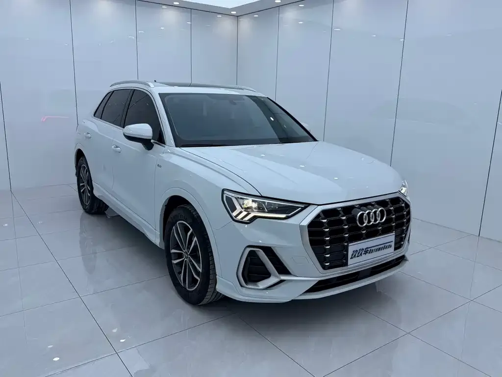 Audi Q3 2023 из CN, фото 2