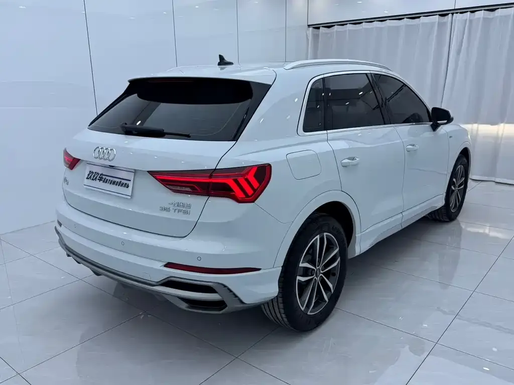 Audi Q3 2023 из CN, фото 4