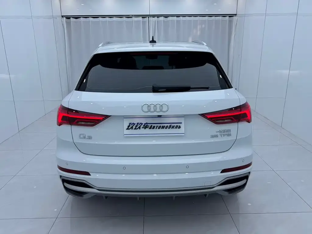 Audi Q3 2023 из CN, фото 6