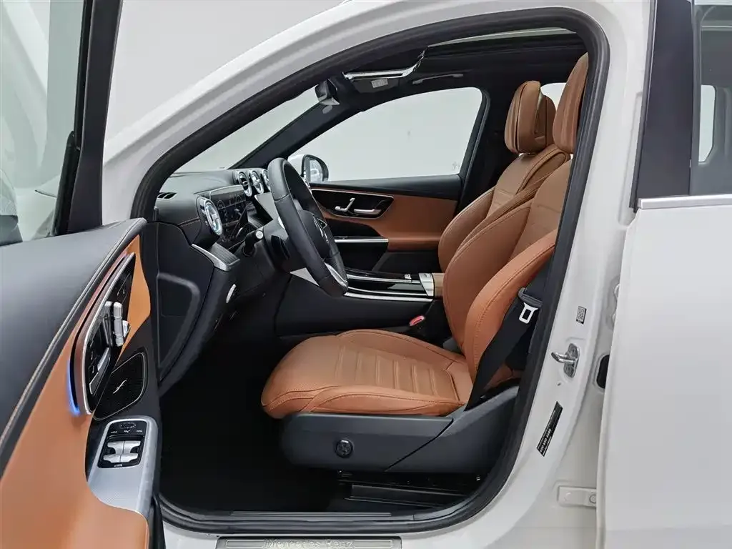 Mercedes-Benz GLC 2023 из CN, фото 10