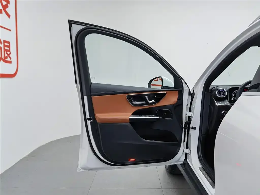 Mercedes-Benz GLC 2023 из CN, фото 9