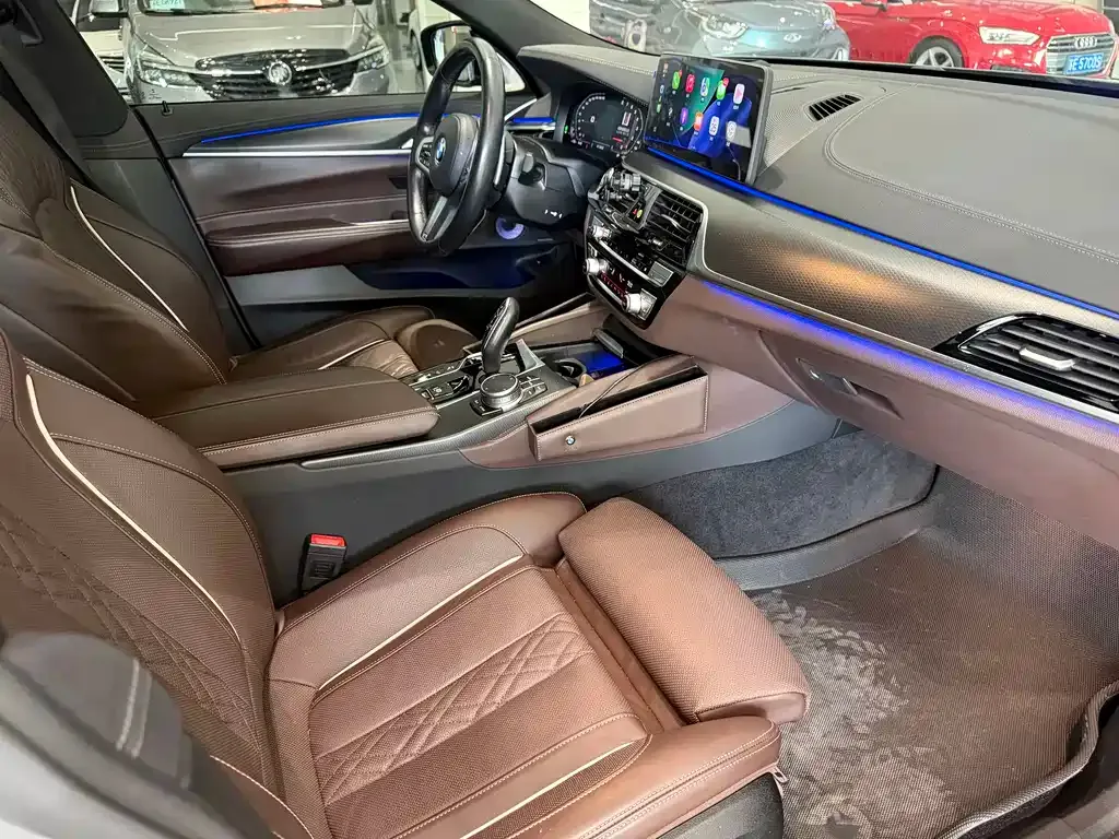 BMW 6 Series GT 2022 из CN, фото 8