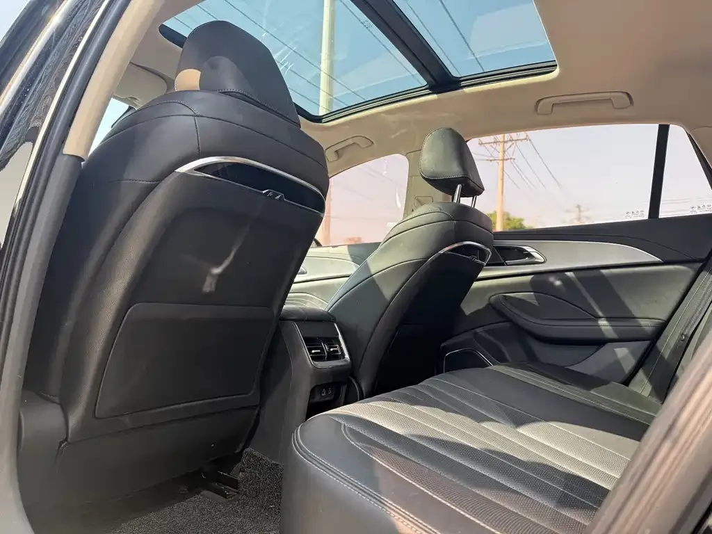 Hongqi H5 2023 из CN, фото 2