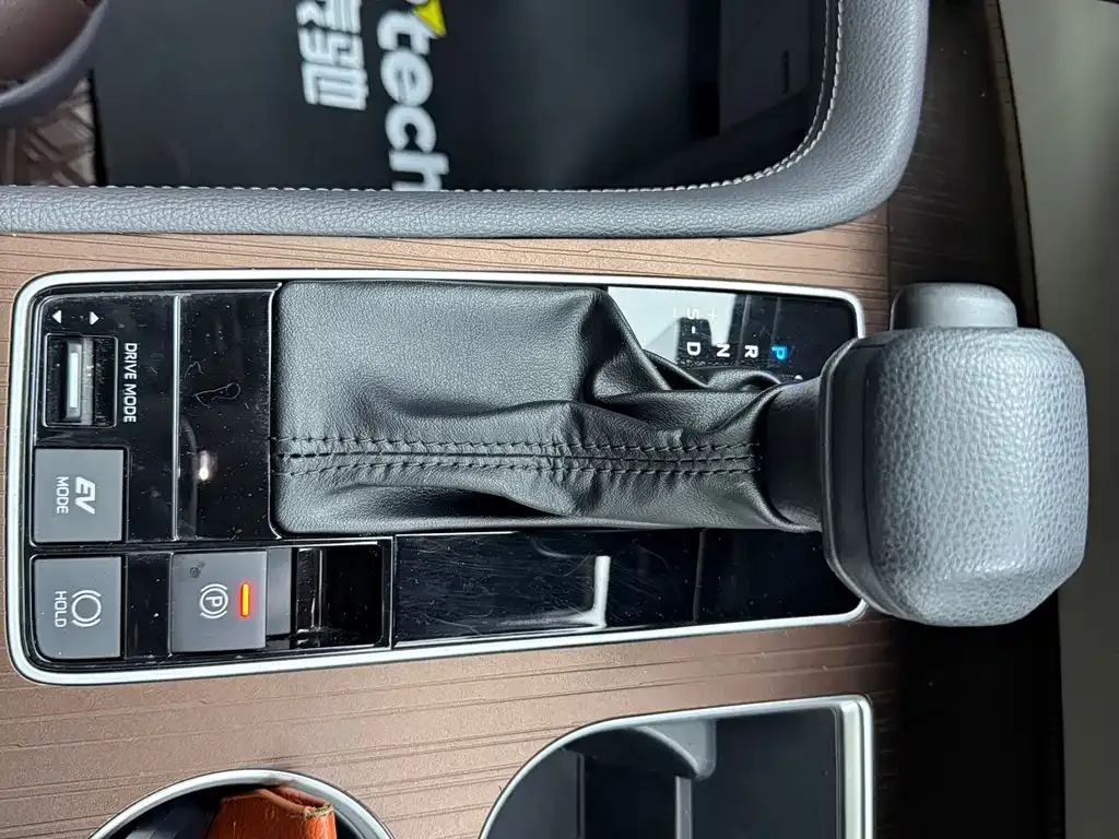 Toyota Sienna 2024 из CN, фото 8