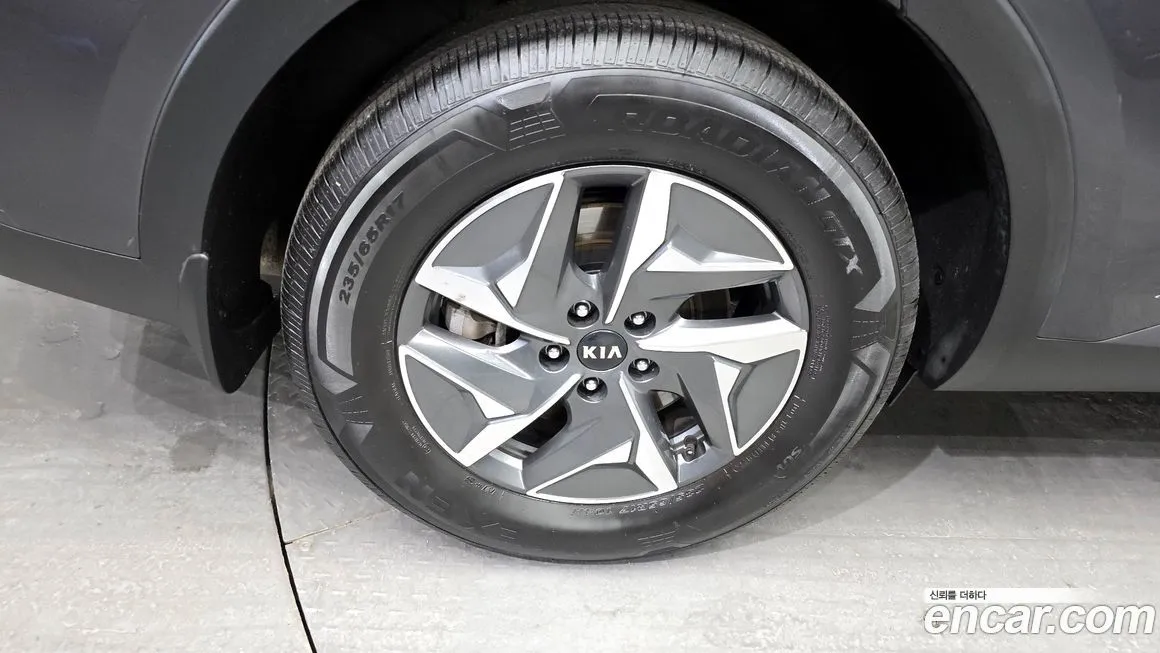 Kia Sorento — фото 8