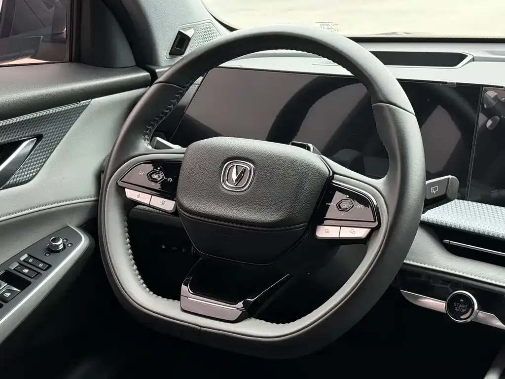 Changan CS75 2023 из CN, фото 10