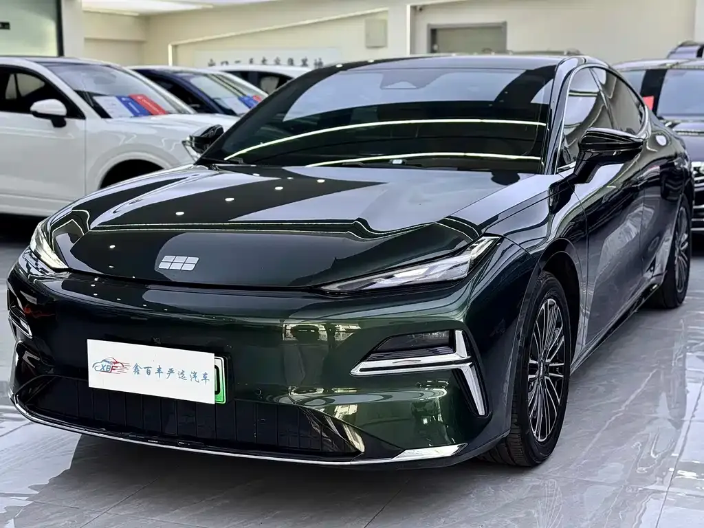 Geely Galaxy Xingyao 8 2025 из CN, фото 1