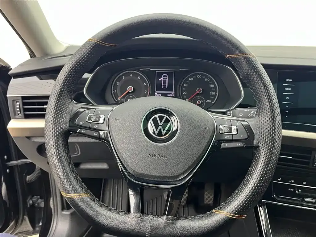 Volkswagen Passat — фото 9