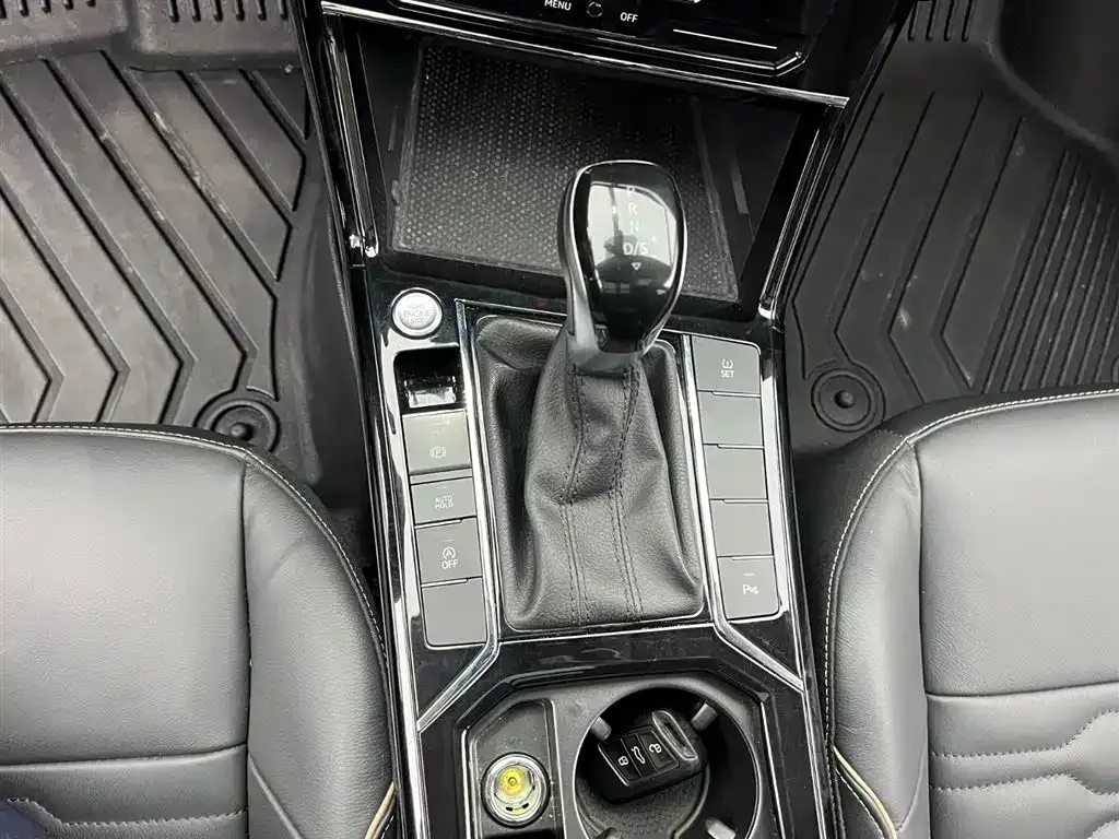 Volkswagen Passat — фото 10