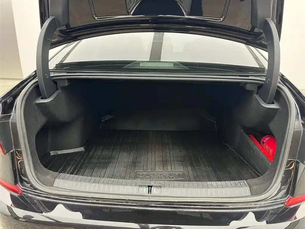 Volkswagen Passat — фото 7