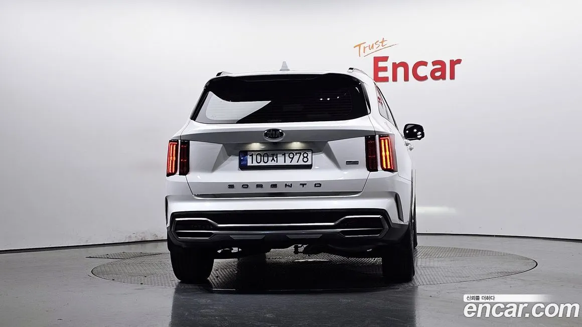 Kia Sorento — фото 4