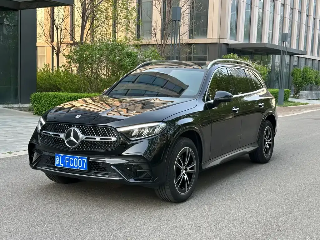 Mercedes-Benz GLC — фото 1