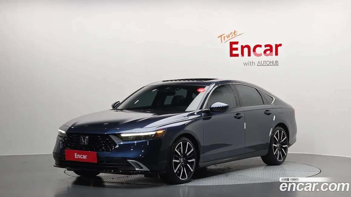 Honda Accord — фото 1