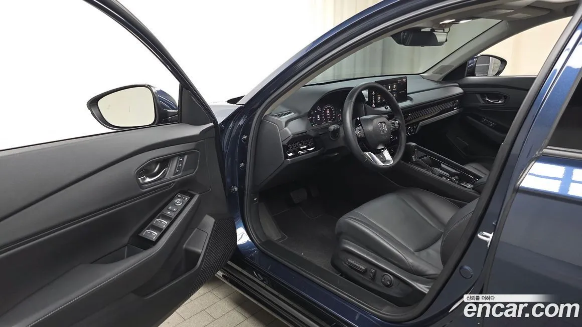 Honda Accord — фото 10