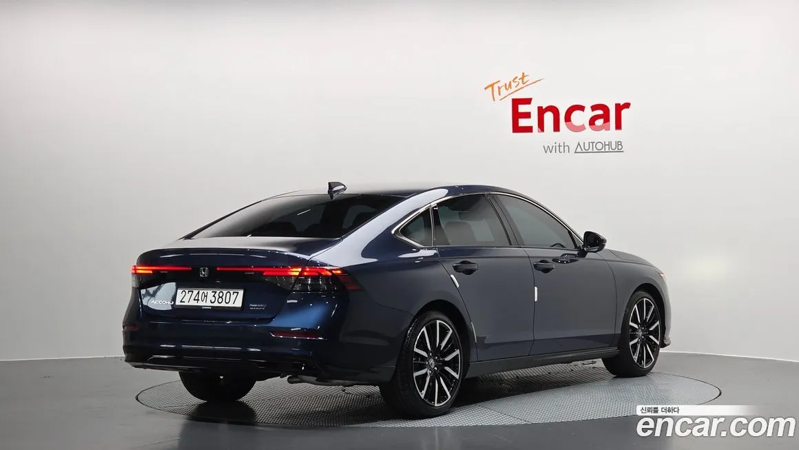 Honda Accord — фото 3