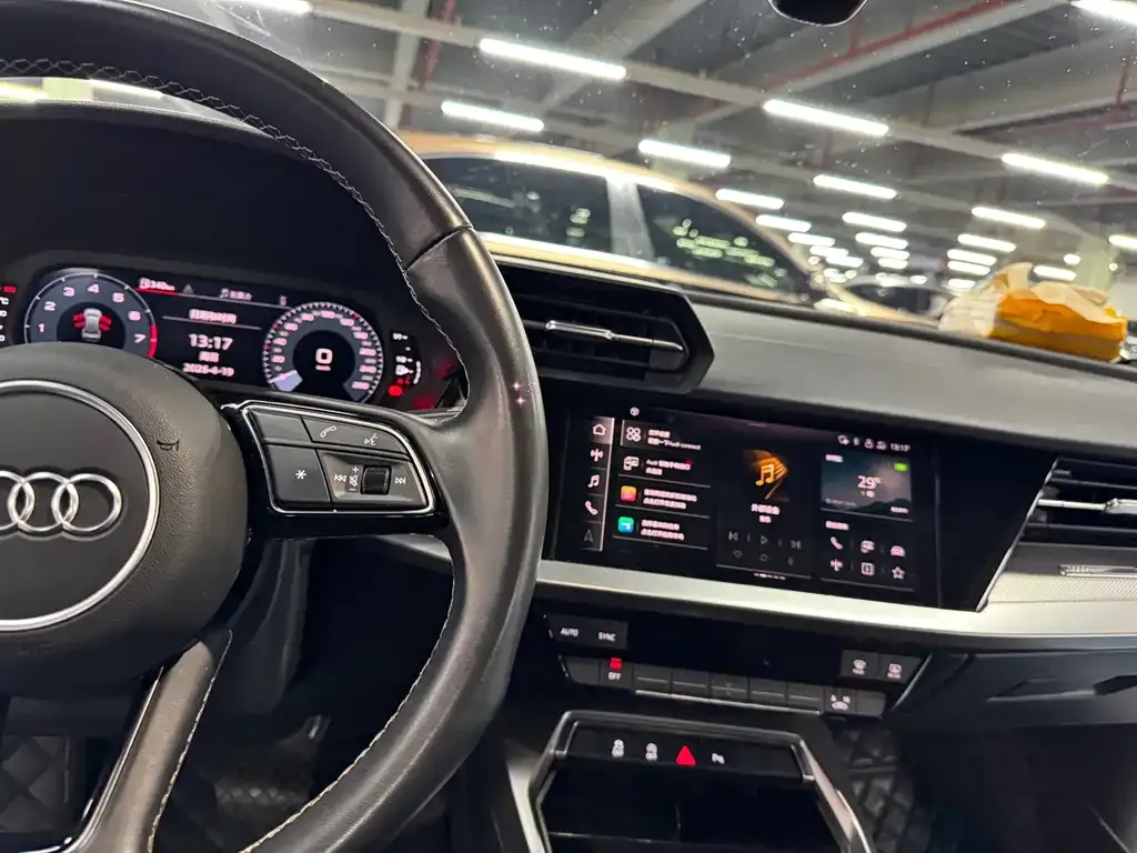Audi A3 — фото 2