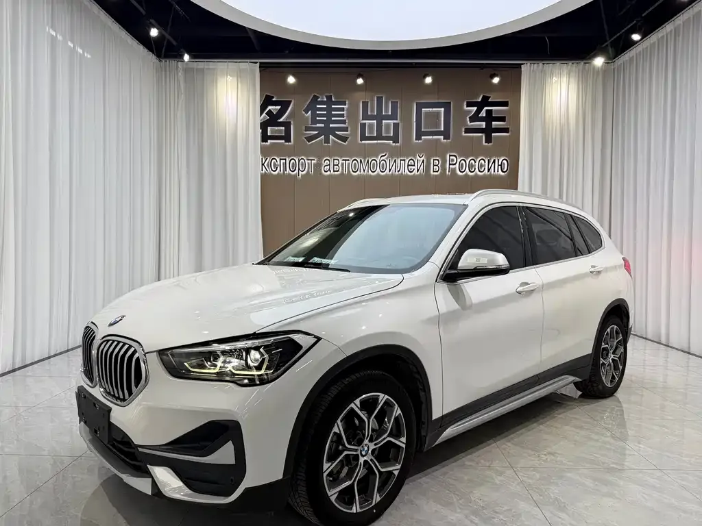BMW X1 — фото 1