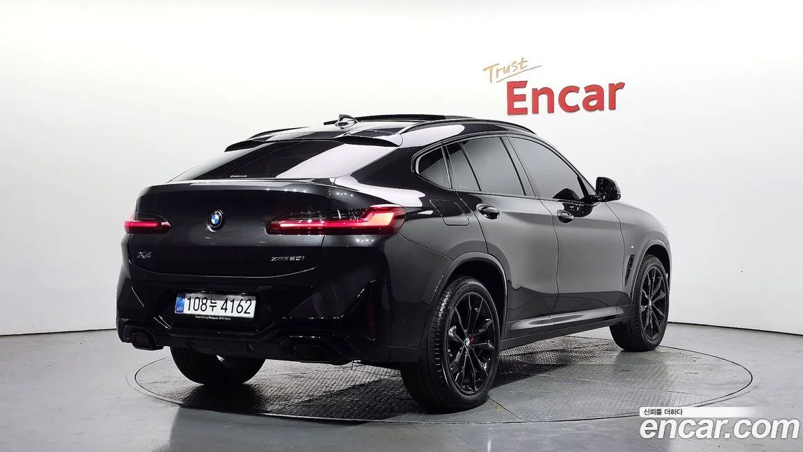 BMW X4 — фото 4
