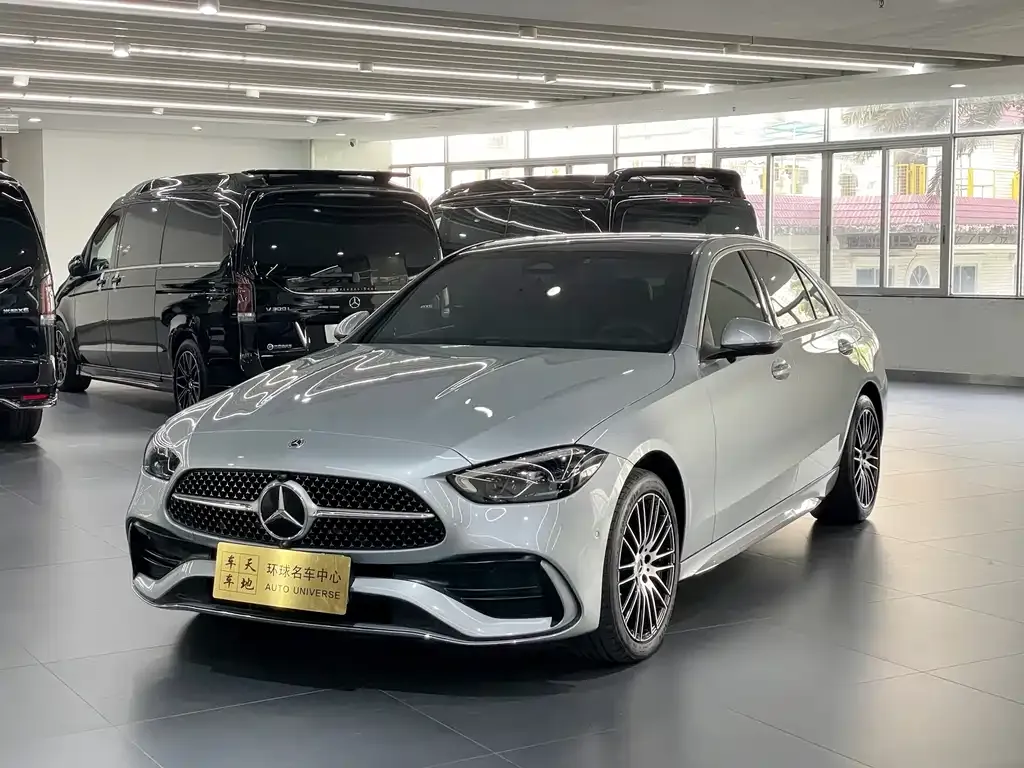 Mercedes-Benz C-Class — фото 1