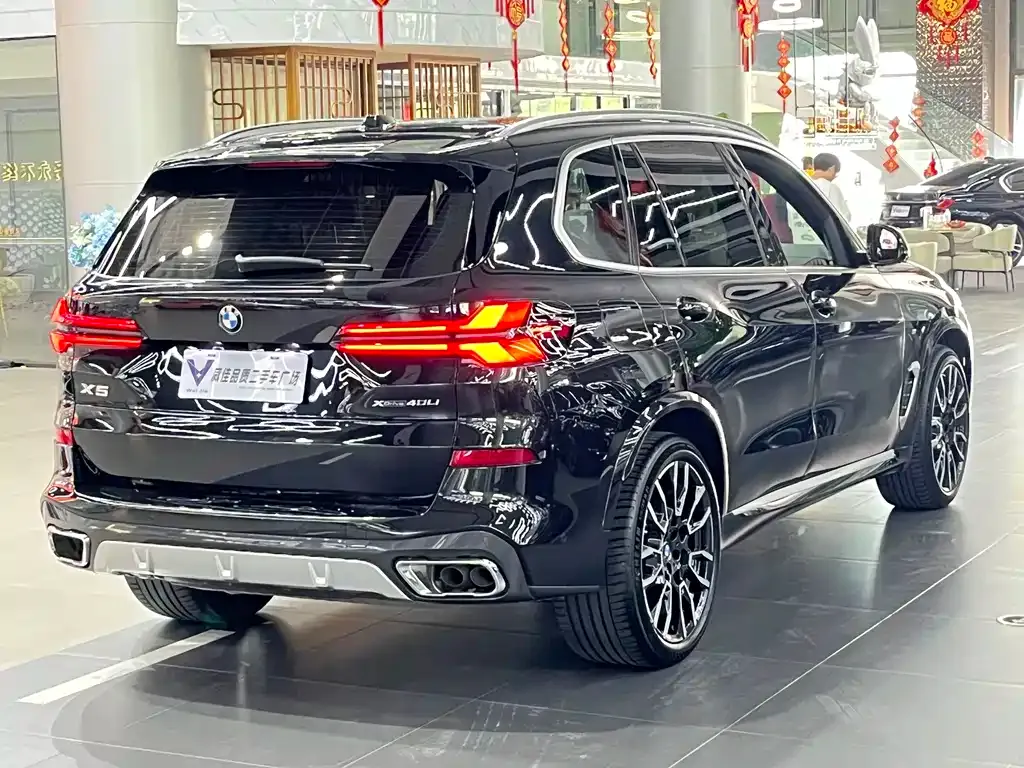 BMW X5 — фото 6