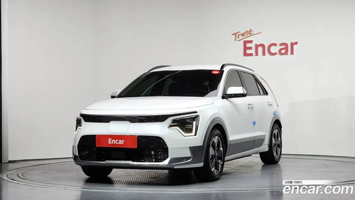 Kia Niro — фото 1