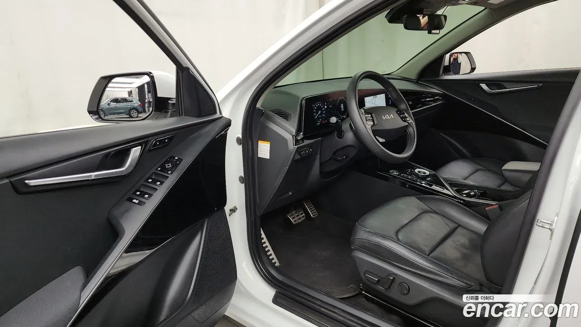 Kia Niro — фото 10