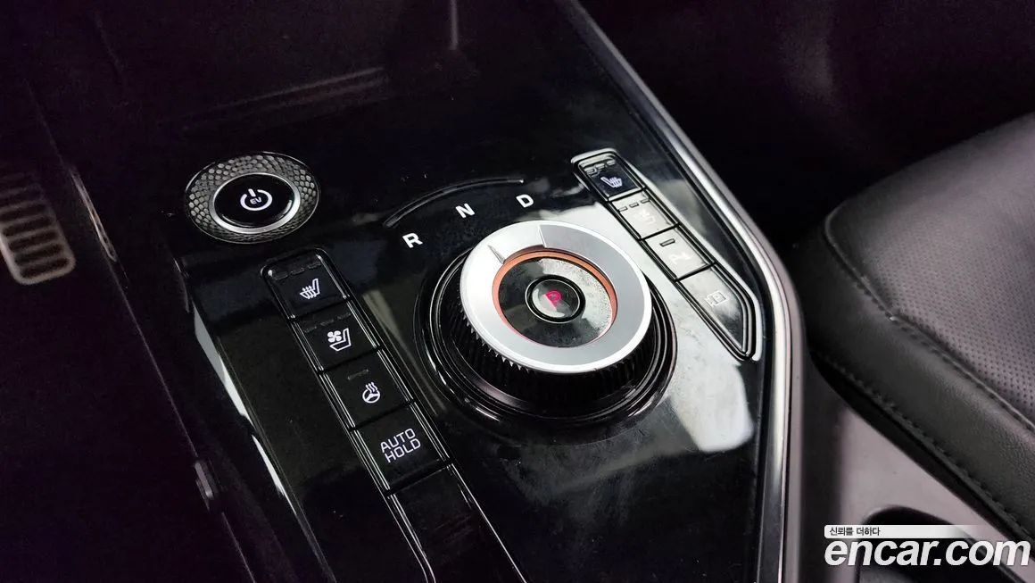 Kia Niro — фото 9