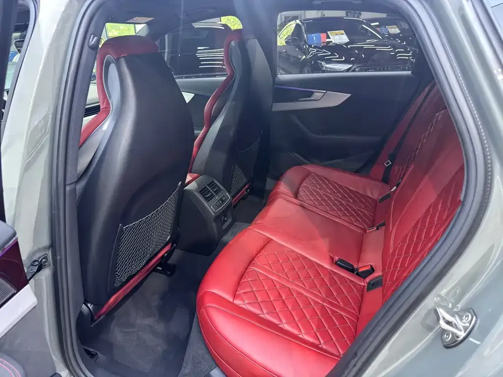 Audi S4 2024 из CN, фото 5