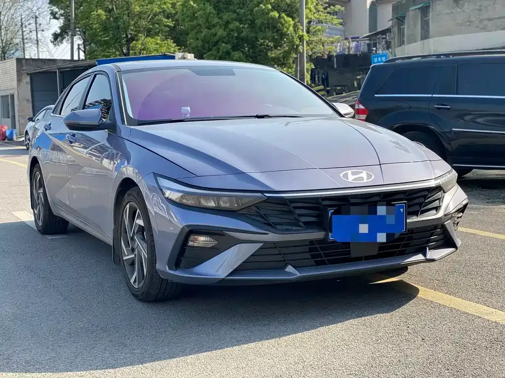 Hyundai Elantra — фото 8