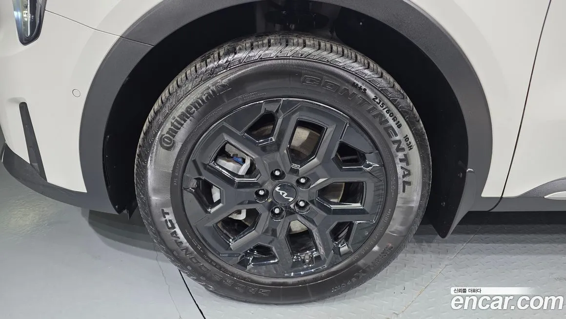Kia Sorento — фото 10