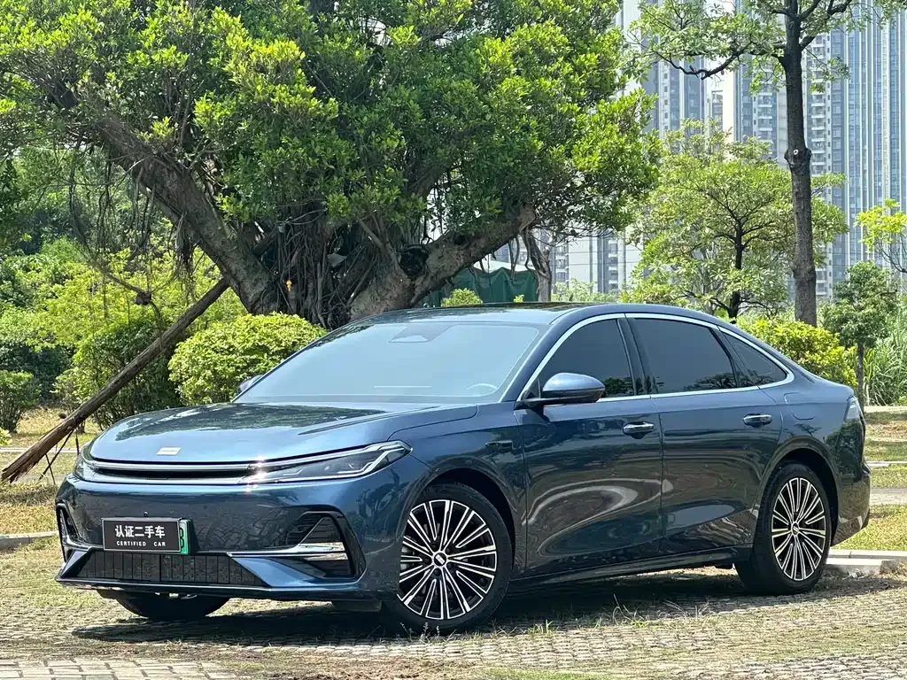Geely Galaxy A7