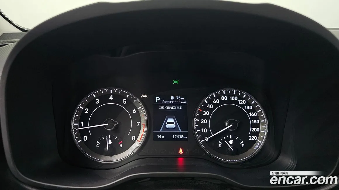 Hyundai Venue — фото 2