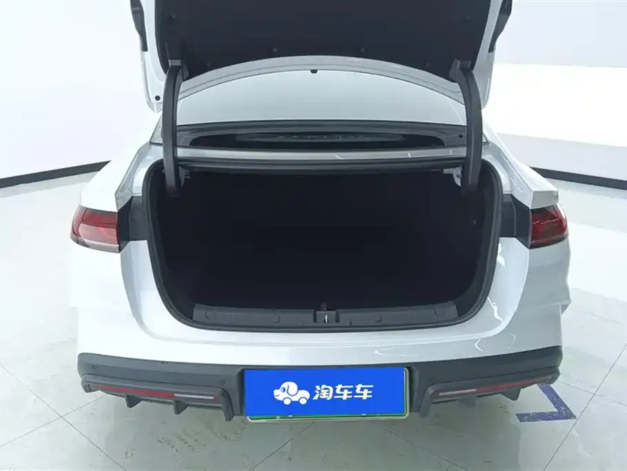 BYD Qin L — фото 6