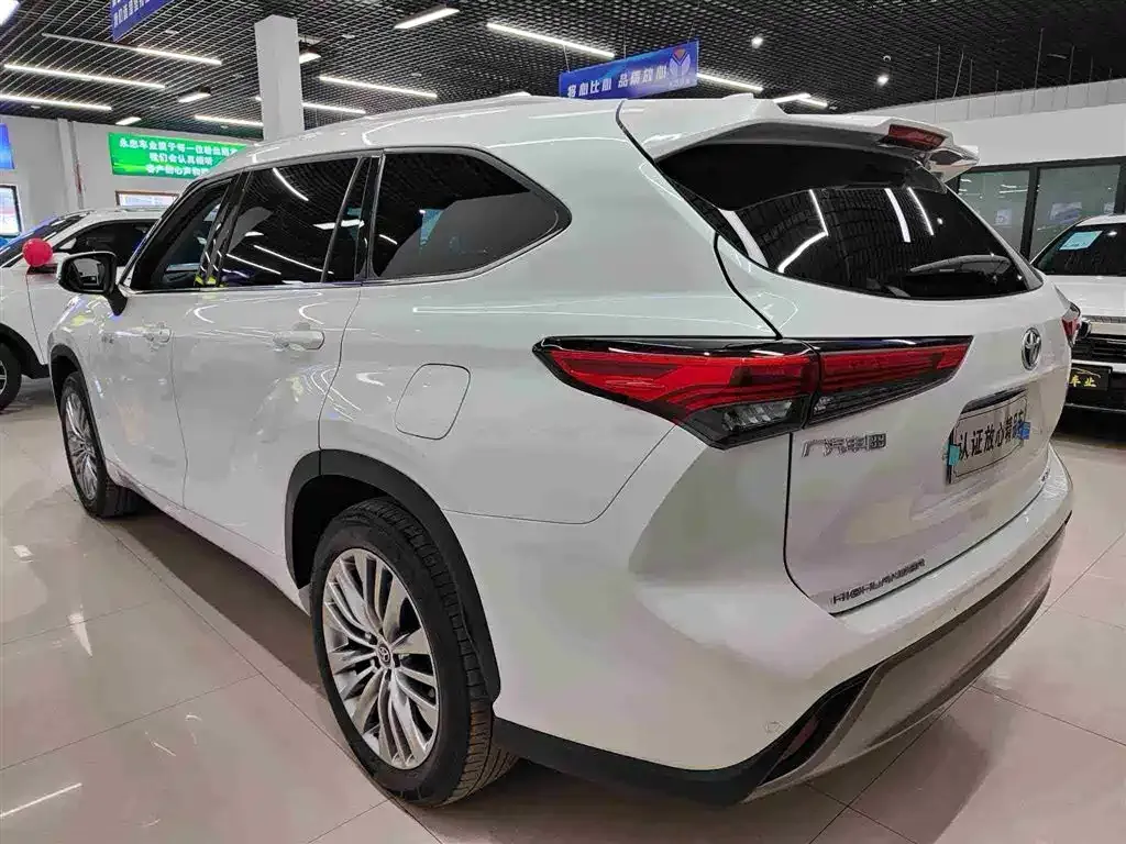 Toyota Highlander 2024 из CN, фото 7