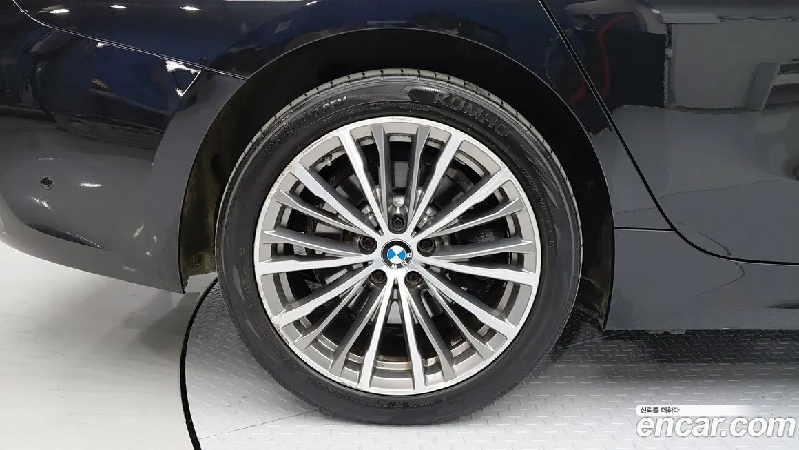 BMW 3-Series 2021 из KR, фото 10