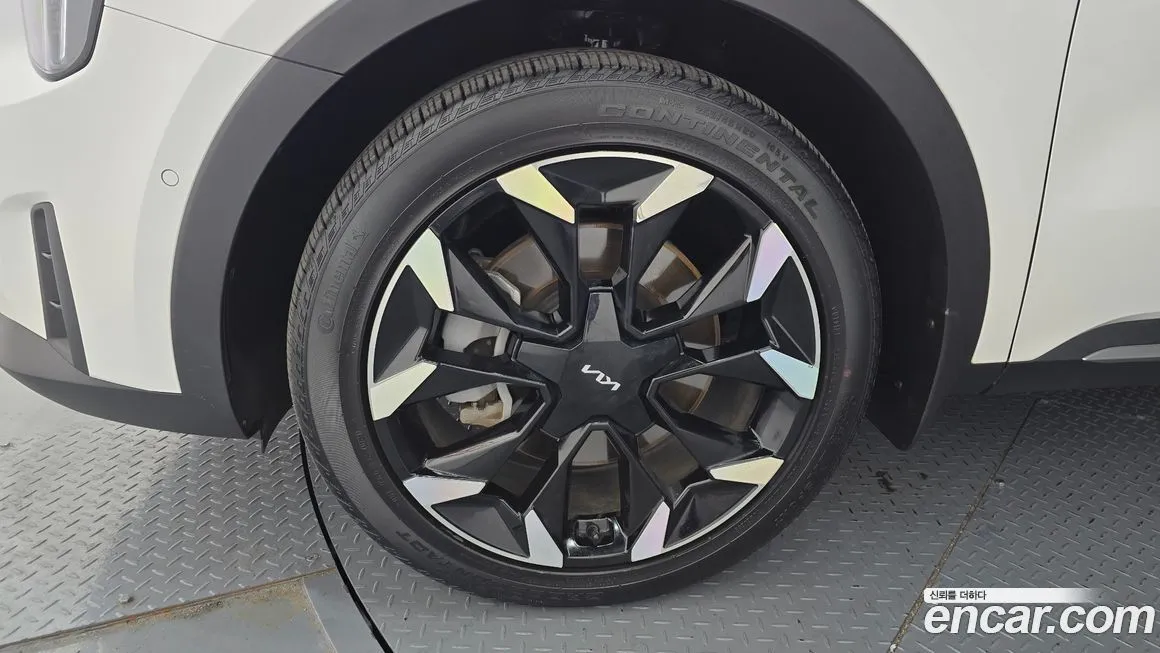 Kia Sorento — фото 7
